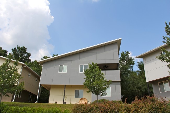 Photo - 1030 Dr Martin Luther King Pky