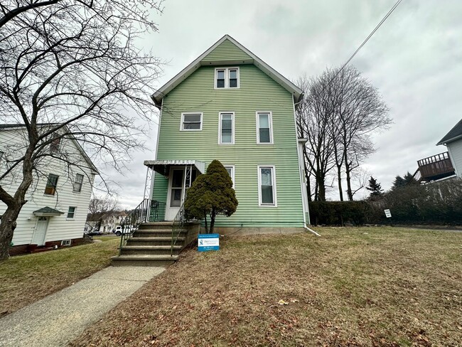 Photo - 25A Fairfield Ave Unit Apt 3