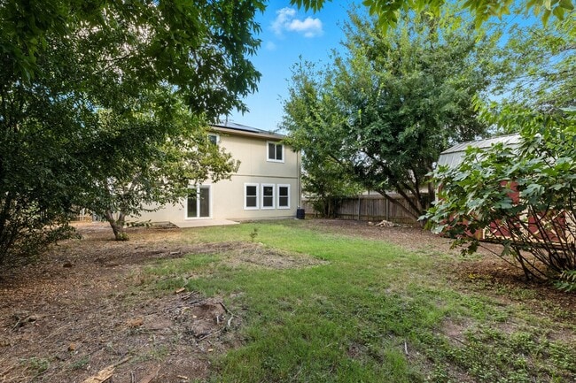 Photo - 617 Riverway Ln