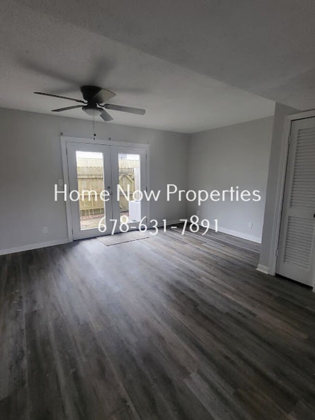 Photo - Modern Townhome w/ Granite Kitchen + Fenced Yard – Move-In Ready
