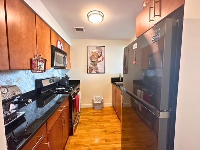 Photo - 205 10th St