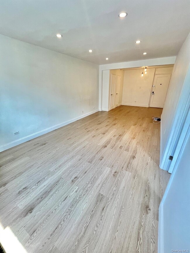 Building Photo - 83-85 116th St Unit 4B Rental