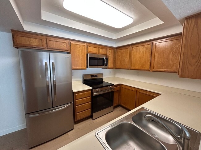 Photo - 85 COUNTRY MILE RD POMONA 91766 (2 BED / 2...