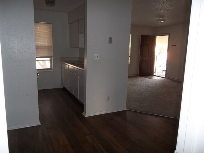 Photo - 1107 Whitney Pl Dr