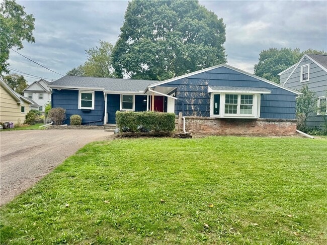 Photo - 13 Briggs Ave