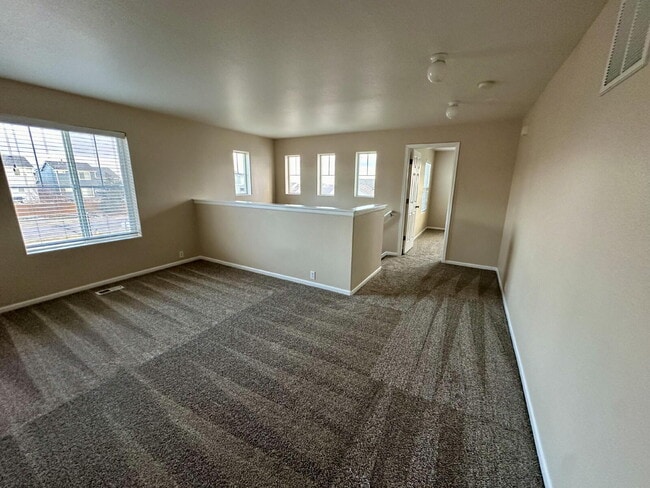 Photo - Stylish 2 bedroom Townhome end unit w/Loft 80923