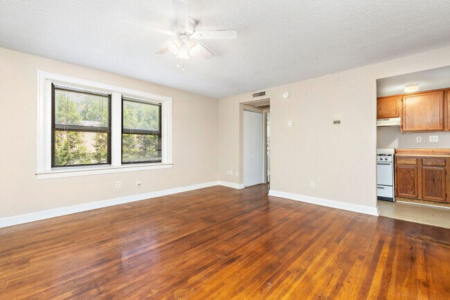 Photo - 4035 Charlotte