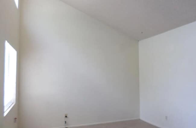 Photo - 3445 N Fremont Ave Unit 1