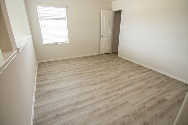 Building Photo - 18643 Rock Flats Ravine Dr