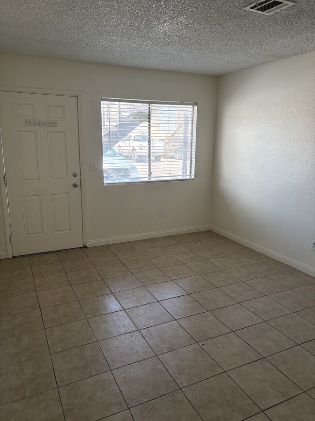 1832 Goldfield St Unit 1
