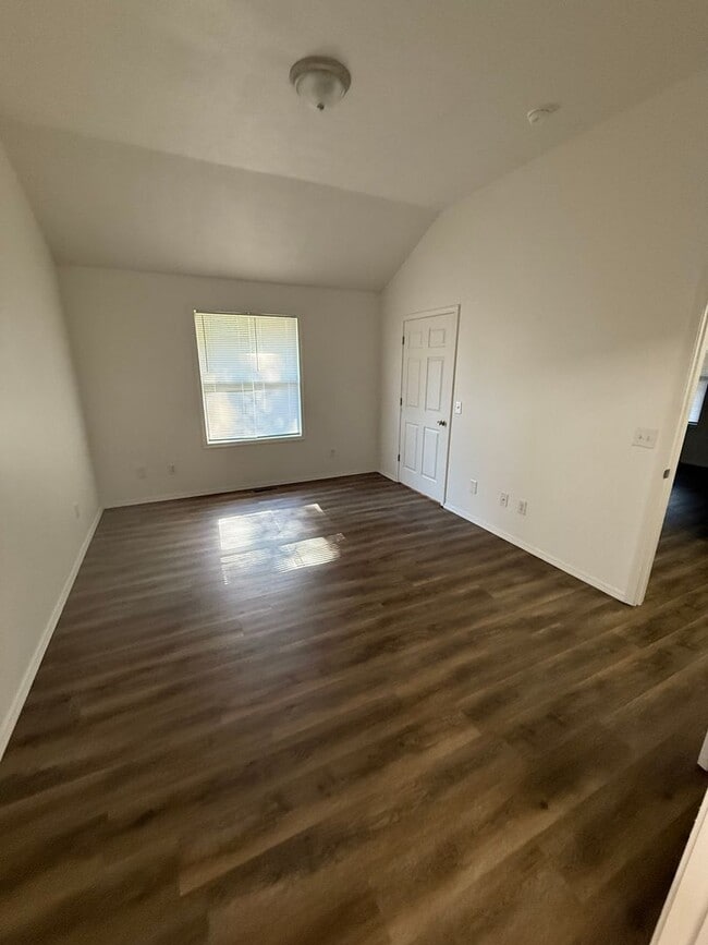 Photo - 3 bed 2 bath Duplex in Ozark