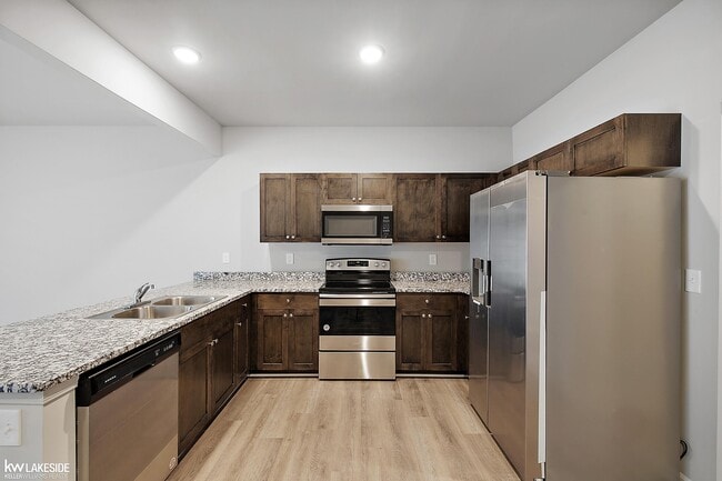 Photo - 28108 Delano Dr