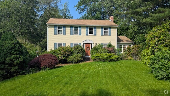 Building Photo - ***Please Respond Directly to the Online L... Rental