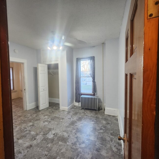 Photo - 468 Beaumont St Unit 2