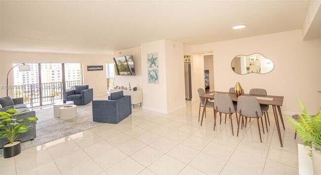 Photo - 1201 S Ocean Dr Unit 904S