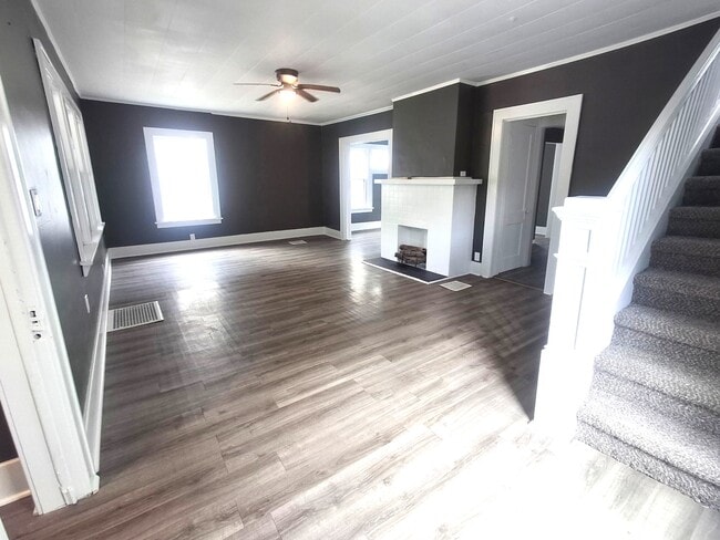 Photo - 2405 East Ave