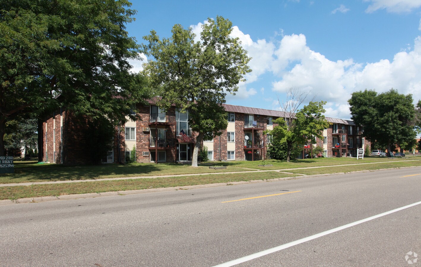 Photo - Brooklyn West Apartments
