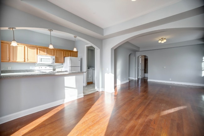 Photo - 3966 Trumbull St Unidad 2