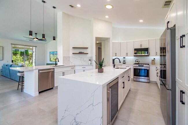 67568 S Laguna Dr