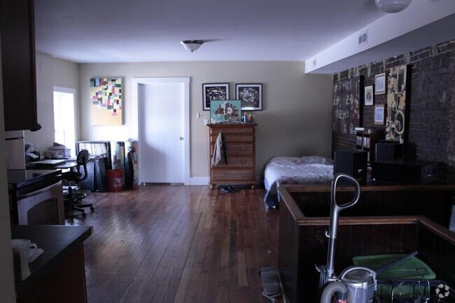 Building Photo - 2640 Cherokee St Unit A Rental