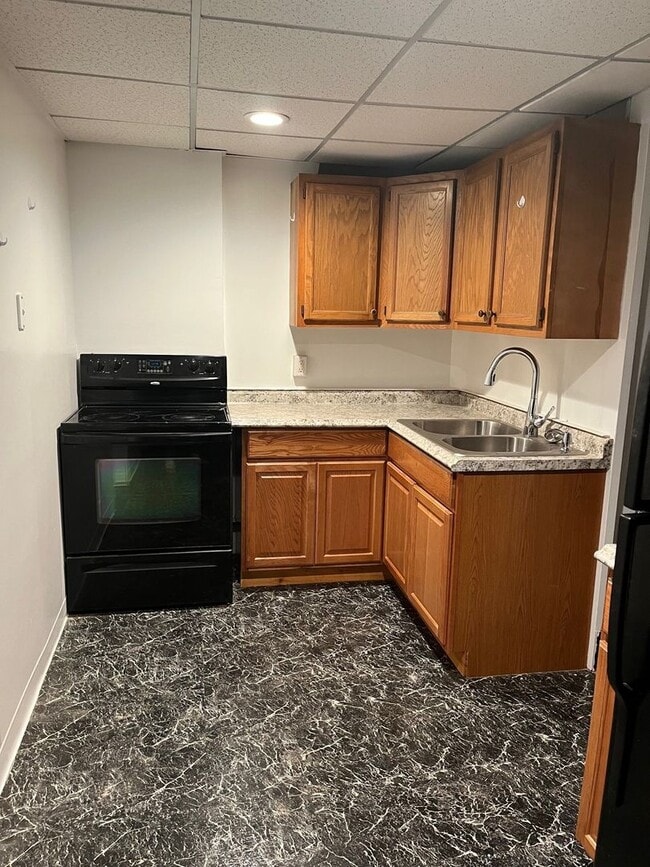 Building Photo - 502 4th St Unit Apt C