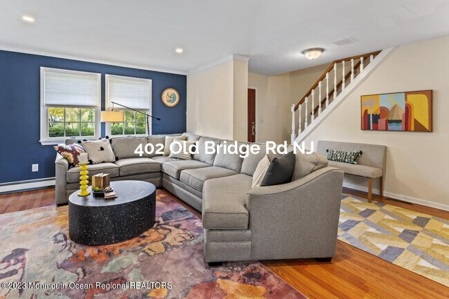 Photo - 402 Old Bridge Rd