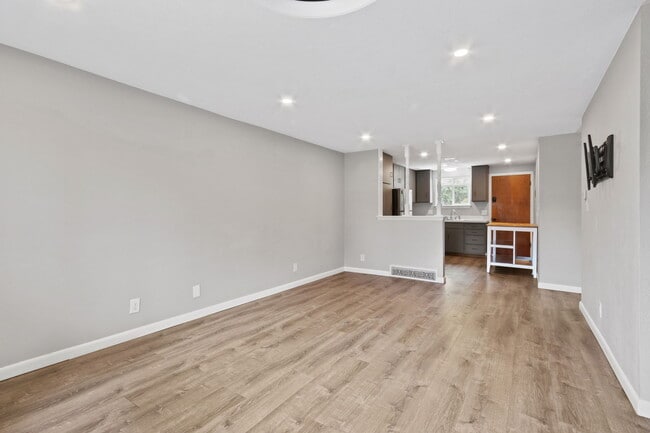 Photo - 1119 Winona Dr