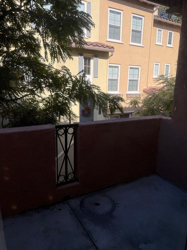 Photo - ESCALA - Luxury 2 / 2.5 Townhouse + 2 Car Garage in Gated Escala Community