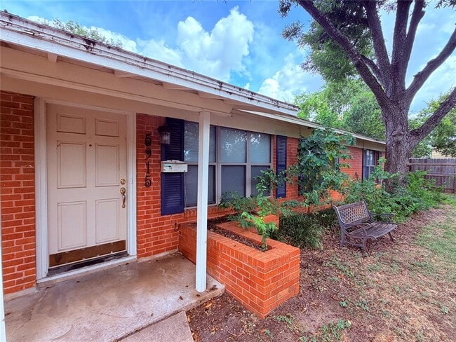 Photo - 5915 Sunshine Dr