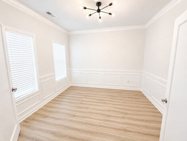 Photo - 1221 Bentwillow Way