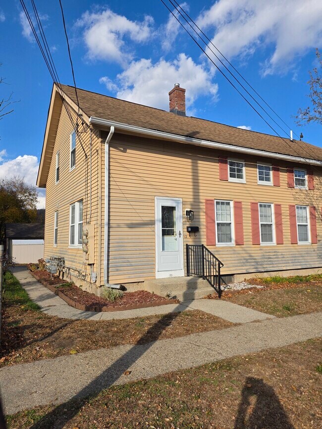 Photo - 12 S A St Apartamento