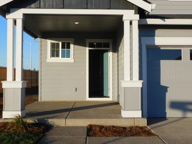 Photo - 4Bd/2.5 Ba Two Story Home - Available Soon!