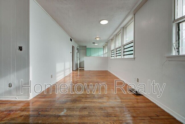 Photo - 2817 N Virginia Ave