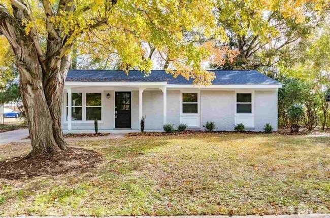 Photo - Gorgeous 3/1 Renovated single family home in SE Raleigh - Pet Friendly with Fenced-in Backyard!