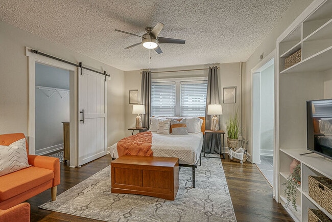 Building Photo - 4104 Warwick Blvd