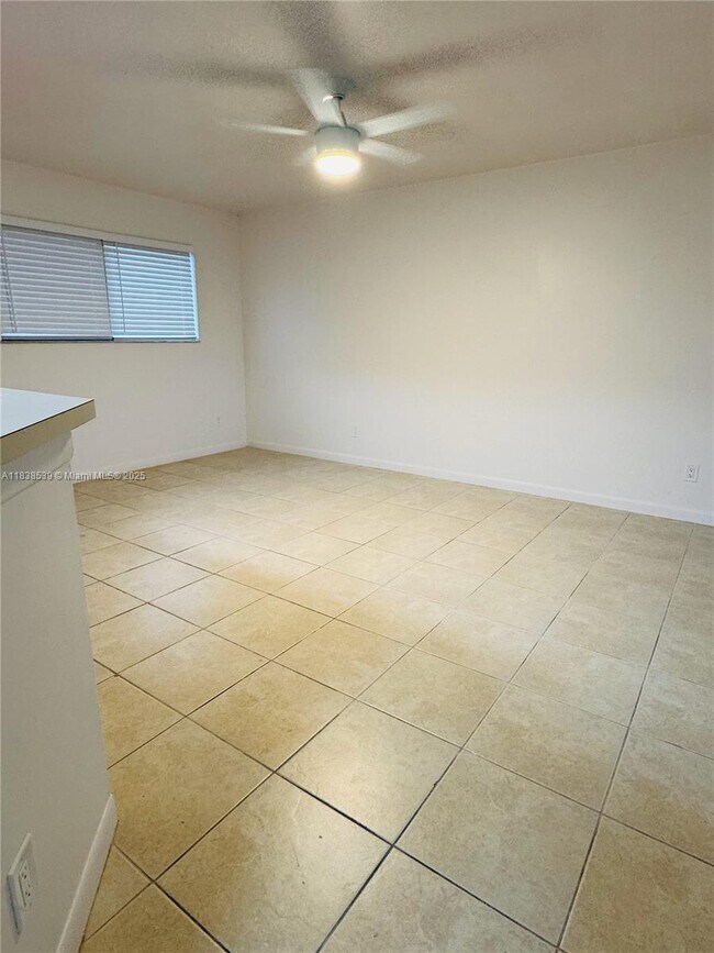 Photo - 3477 NW 44th St Unit 103