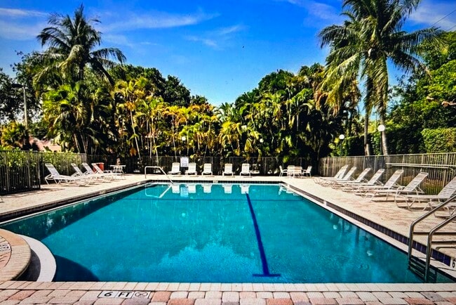 Photo - 1910 Belmont Pl