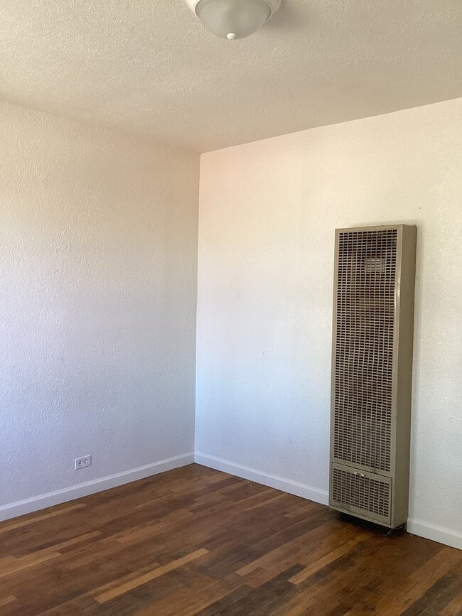 Photo - Comfortable 1 bedroom!