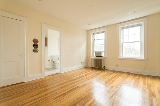 Photo - 247 Chestnut Hill Ave