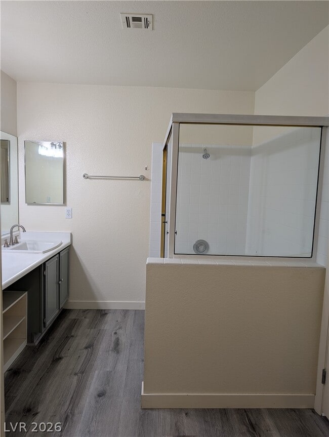 Photo - 4440 Woodpine Dr Unidad 108