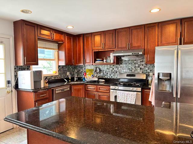 Photo - 133 Railroad Ave