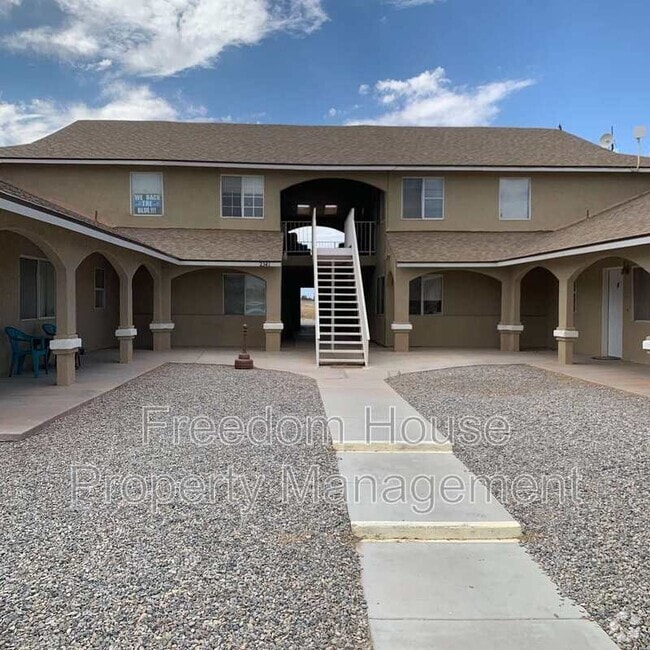 Building Photo - 2341 E Calvada Blvd Unit #6 Rental