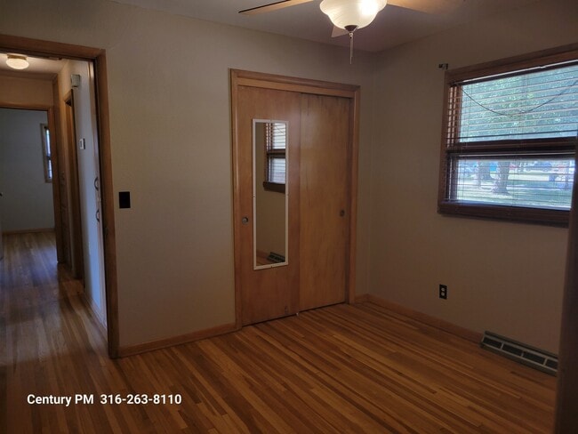 Photo - 2440 N Clarence Ave