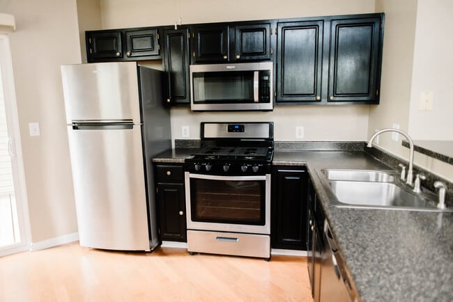 Photo - 1422 Eagle Pointe Dr Unit 1422