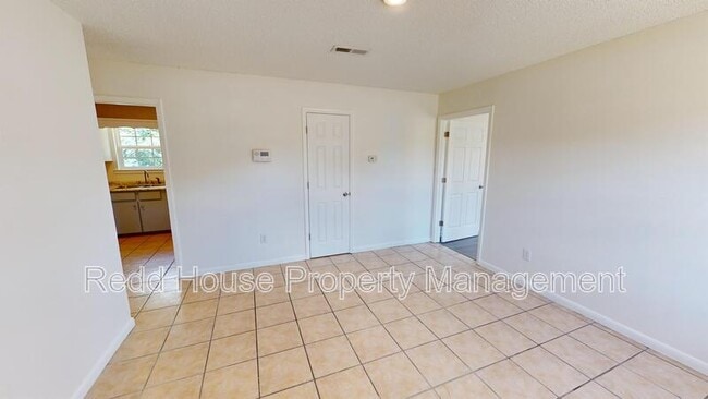 Photo - 903 W Adams St