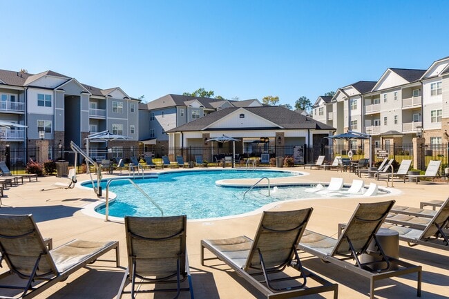 Building Photo - The Vue at West Park