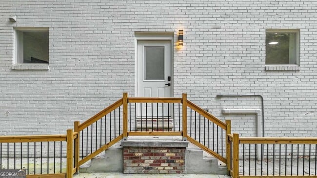 Photo - 2430 Hanford Dr SW