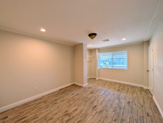 Photo - 13208 W Tuckey Ln