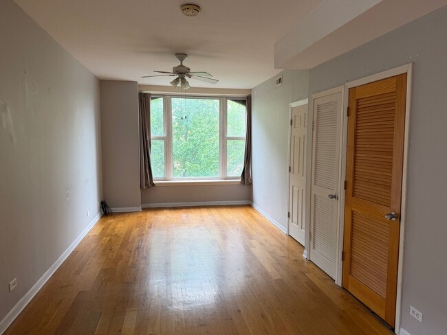 Photo - 1368 W Evergreen Ave Unit 3F