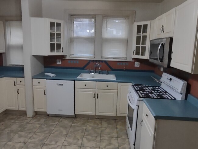 Cocina - 7219 N Wolcott Ave Unidad 1